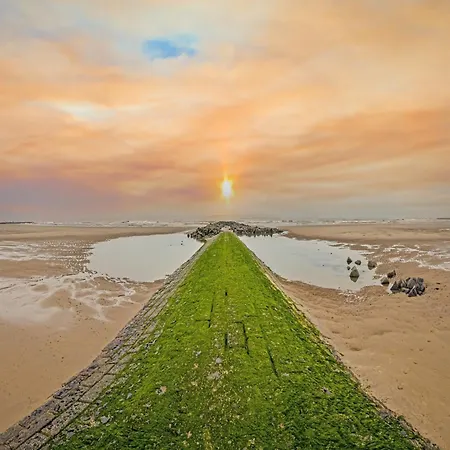 By North Sea With Stunning Views Middelkerke